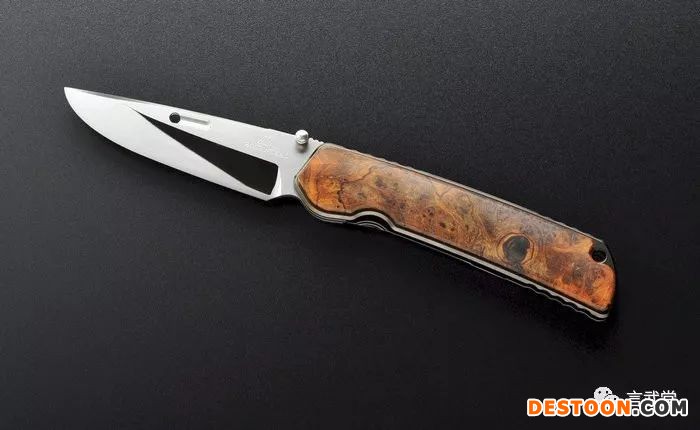 什么是日本花田洋肥后yxr7钢材dlc钛镀膜铁木柄折刀