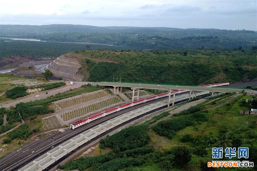 这是6月3日拍摄的肯尼亚蒙内铁路内罗毕站(航拍照片).