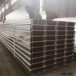 國華 熱鍍鋅C型鋼 C型鋼 鍍鋅C型鋼 天津C型鋼 天津型鋼圖片